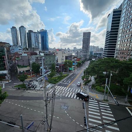 Отель Seoul Station 4Min, Perfect For Family Экстерьер фото