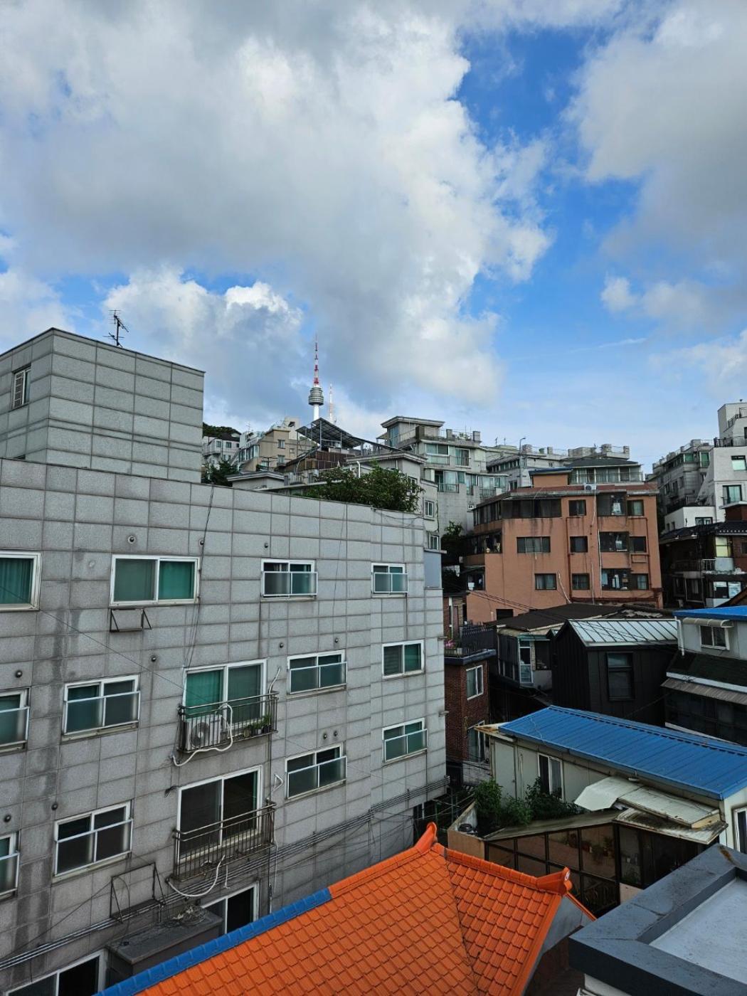 Отель Seoul Station 4Min, Perfect For Family Экстерьер фото