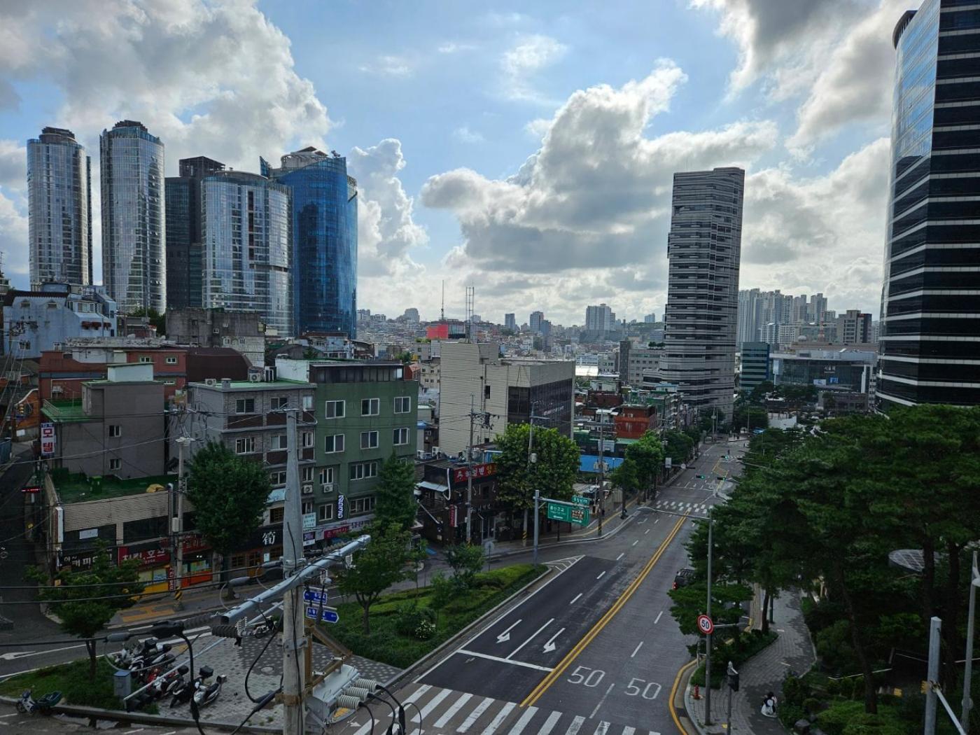 Отель Seoul Station 4Min, Perfect For Family Экстерьер фото